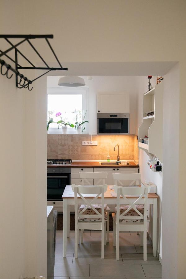 Firpo Apartman Eger Exterior foto