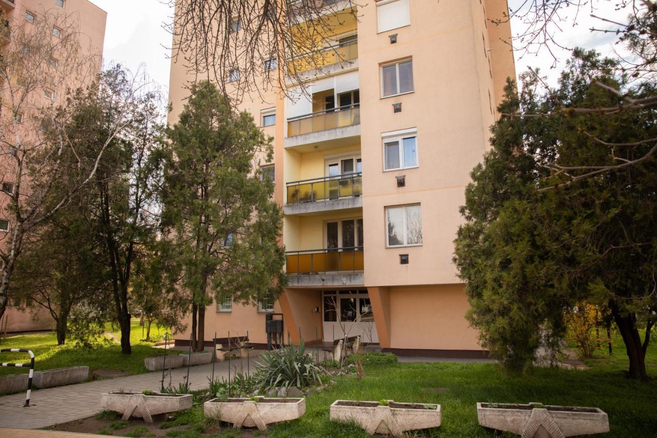 Firpo Apartman Eger Exterior foto